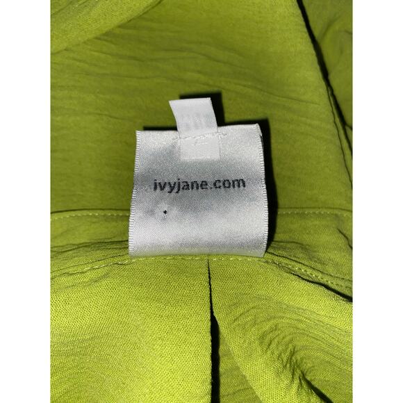 Stunning Unique Ivy Jane size M/L Green GUC Blouse
Top - Picture 7 of 11
